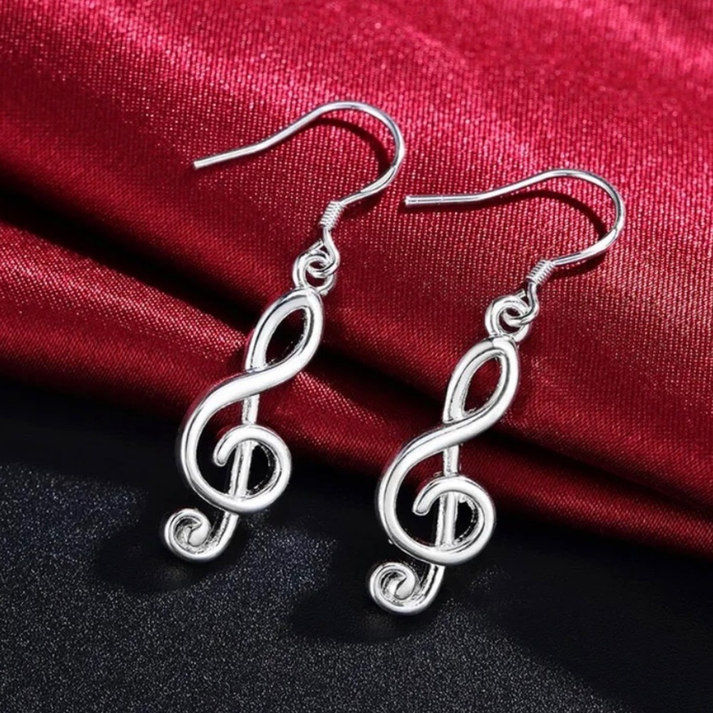Silver G-cleff Earrings Pierced